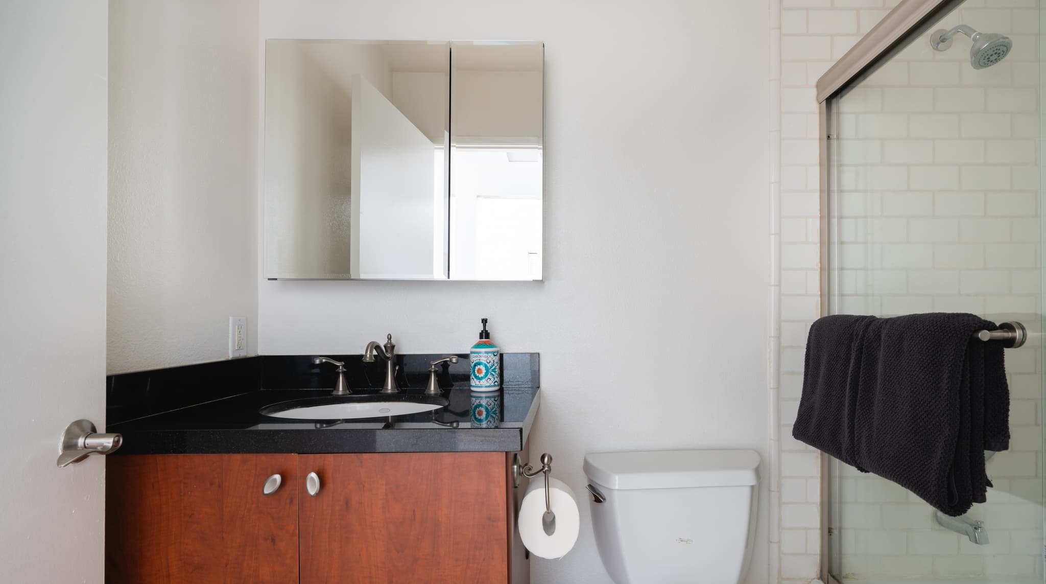 Brentwood, Los Angeles — Luxury furnished apartment in Brentwood, Los Angeles