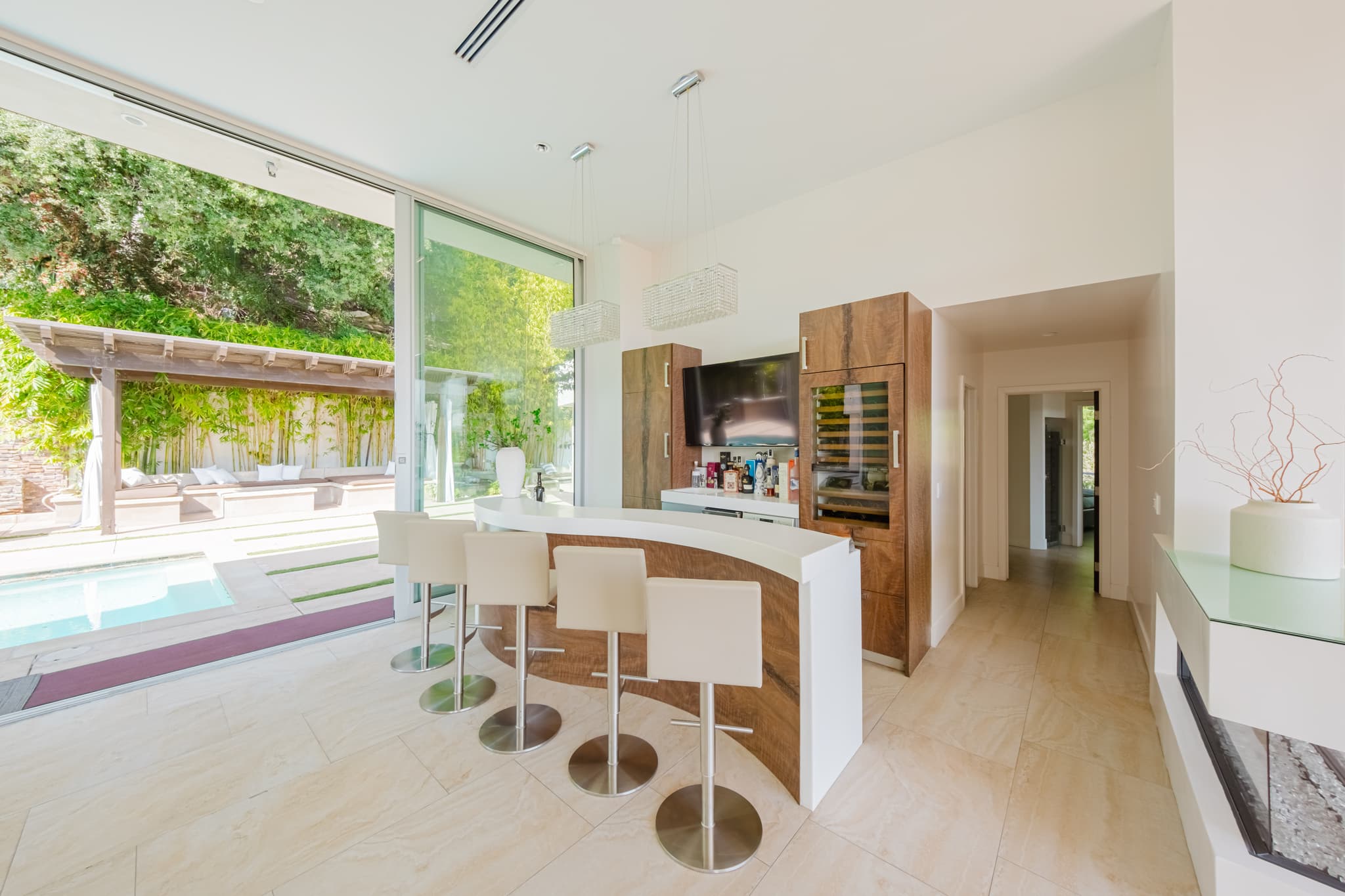 Beverly Hills, Los Angeles — Luxury furnished apartment in Beverly Hills, Los Angeles