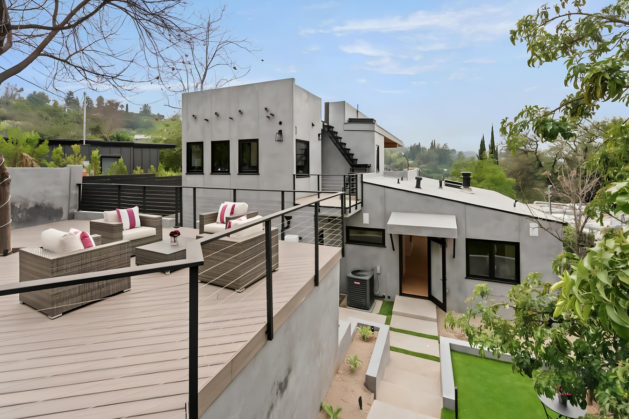 Studio City, Los Angeles — Luxury furnished apartment in Studio City, Los Angeles