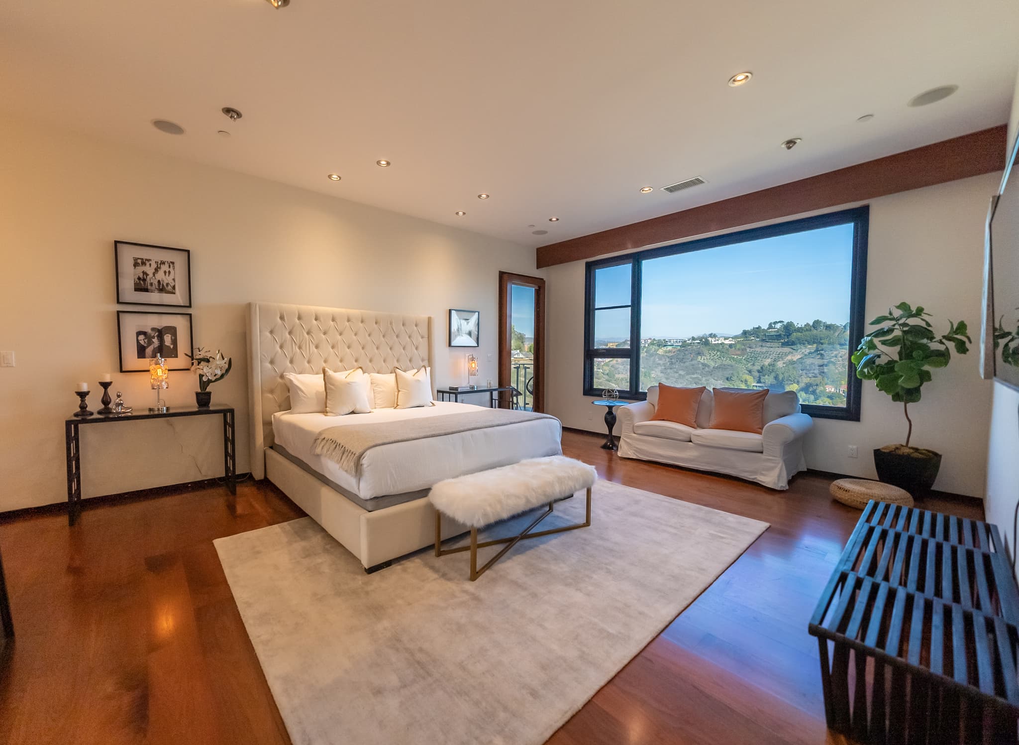 Bel Air, Los Angeles — Luxury furnished apartment in Bel Air, Los Angeles