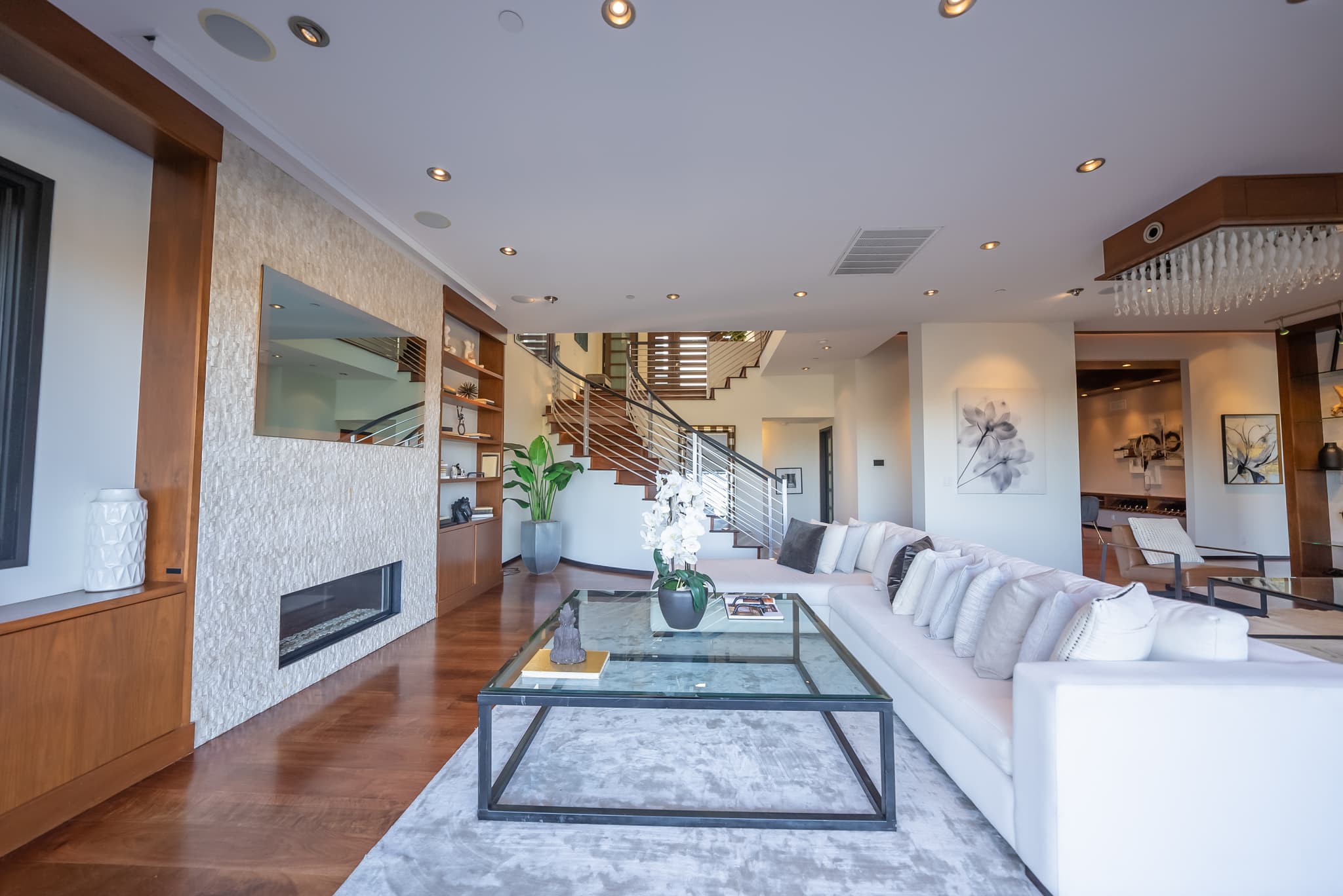 Bel Air, Los Angeles — Luxury furnished apartment in Bel Air, Los Angeles