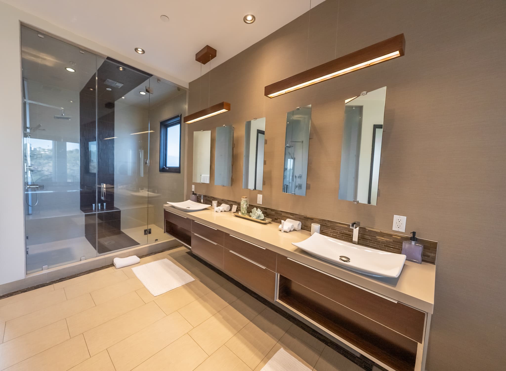 Bel Air, Los Angeles — Luxury furnished apartment in Bel Air, Los Angeles