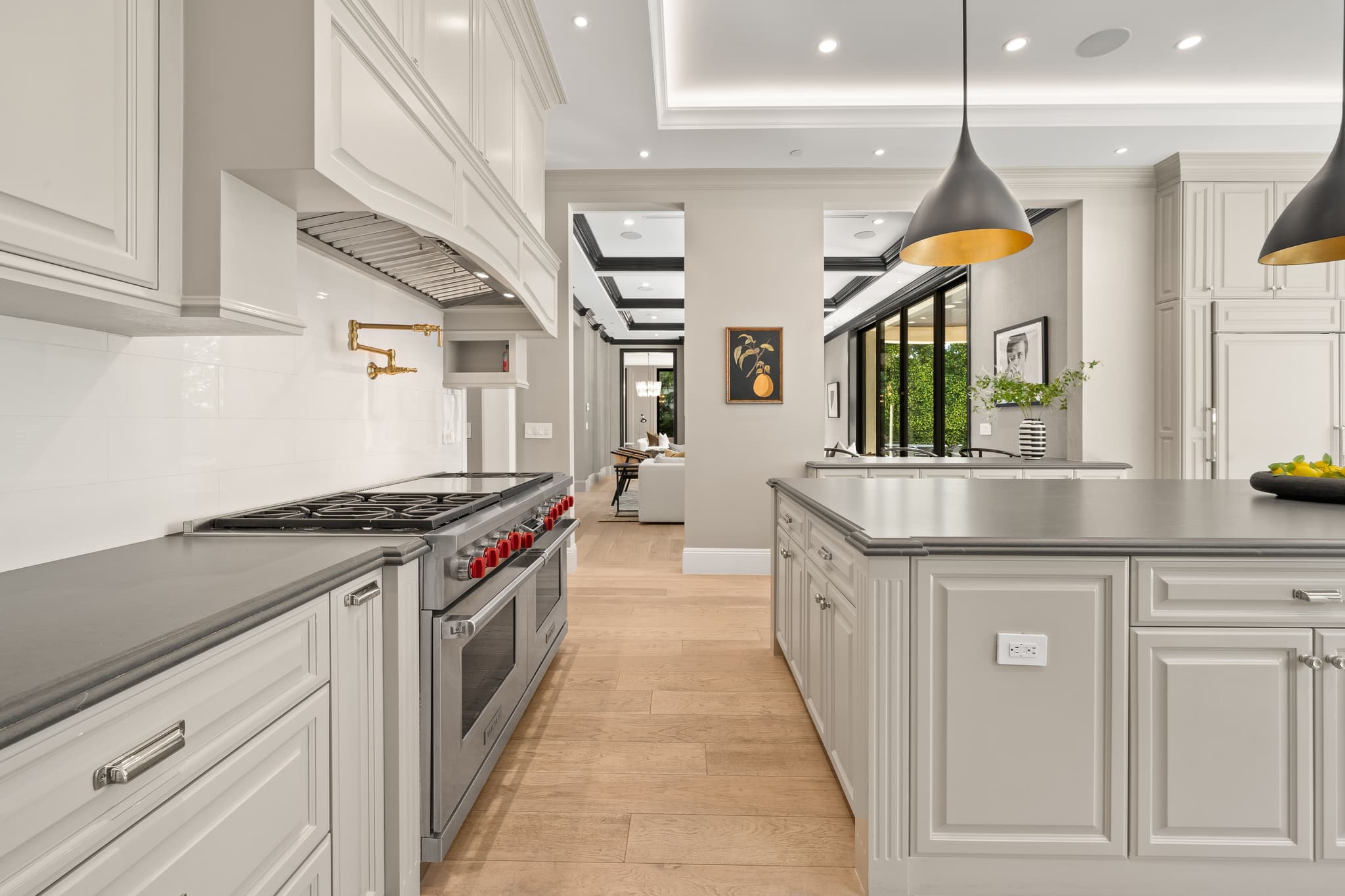 Beverly Hills, Los Angeles — Luxury furnished apartment in Beverly Hills, Los Angeles