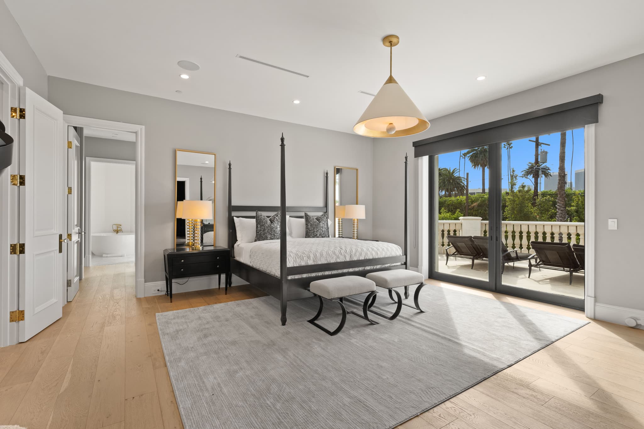 Beverly Hills, Los Angeles — Luxury furnished apartment in Beverly Hills, Los Angeles