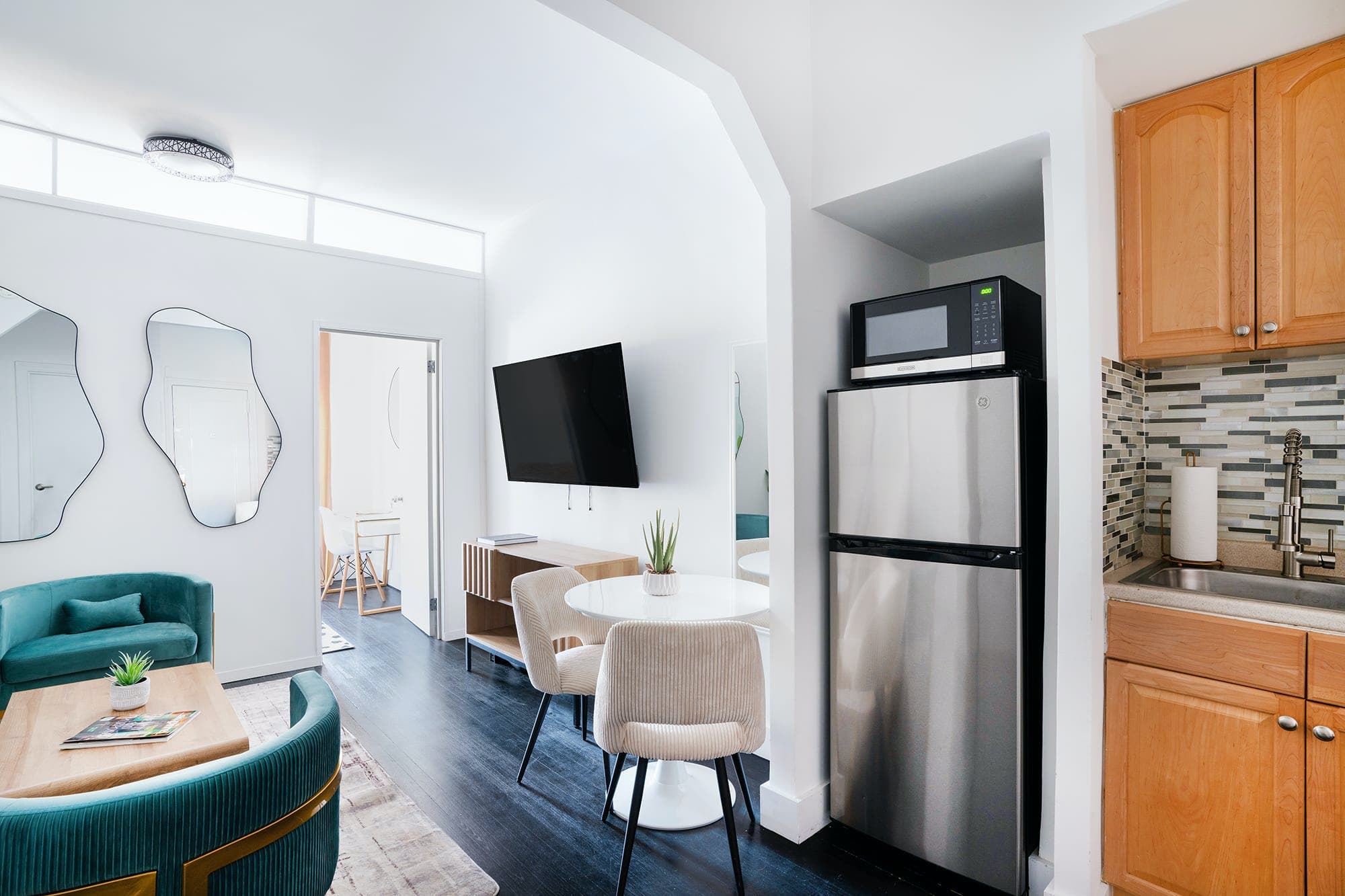 Hell's Kitchen, Hell's Kitchen — Luxury furnished apartment in Hell's Kitchen, New York City
