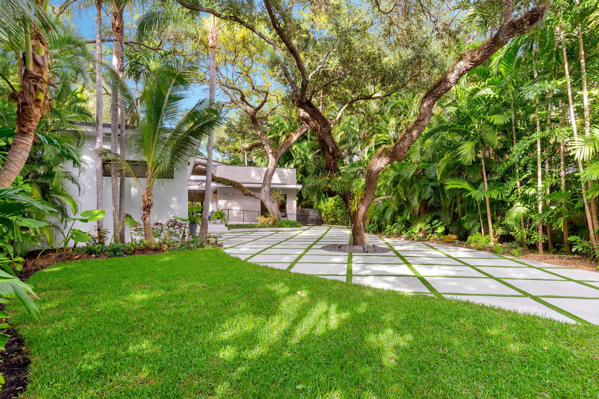 Coconut Grove, Miami — Luxury furnished apartment in Coconut Grove, Miami