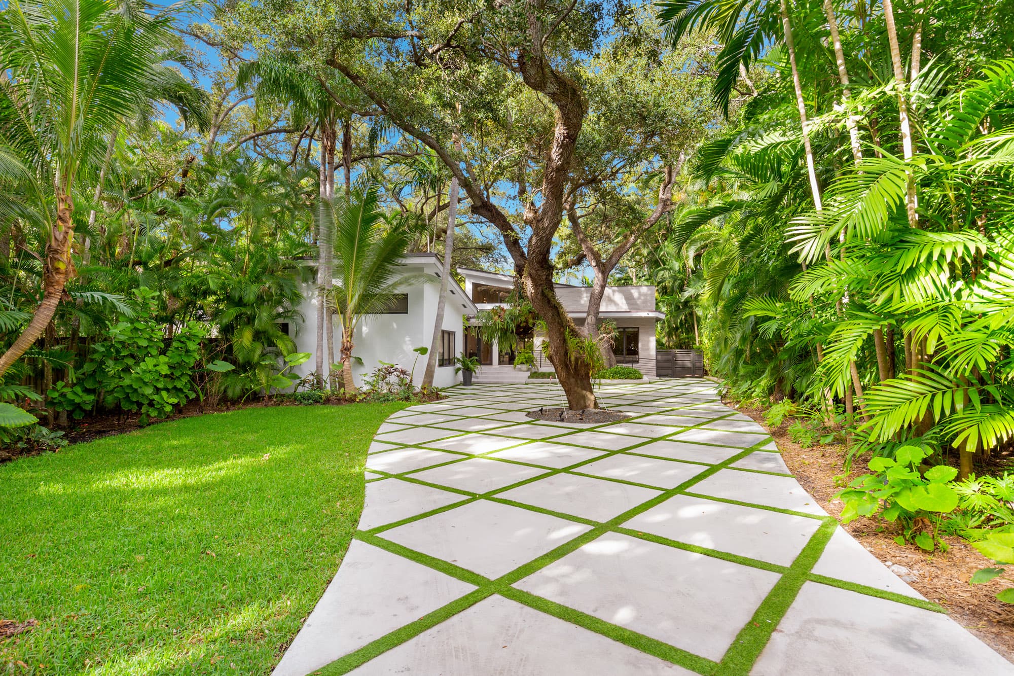 Coconut Grove, Miami — Luxury furnished apartment in Coconut Grove, Miami