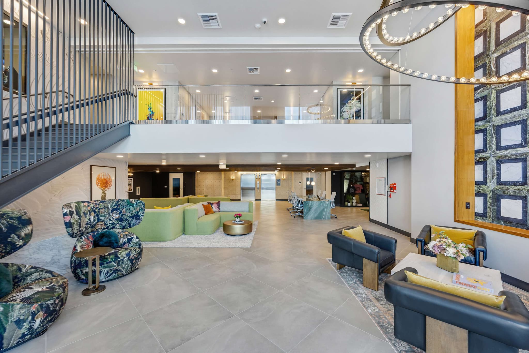 Franklin Village, Los Angeles — Luxury furnished apartment in Franklin Village, Los Angeles