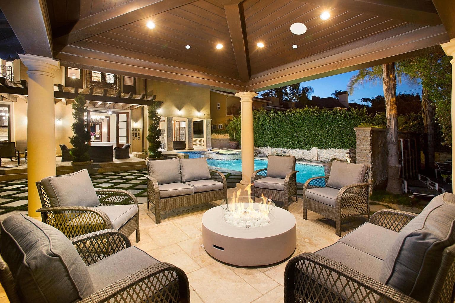 Beverly Hills, Los Angeles — Luxury furnished apartment in Beverly Hills, Los Angeles