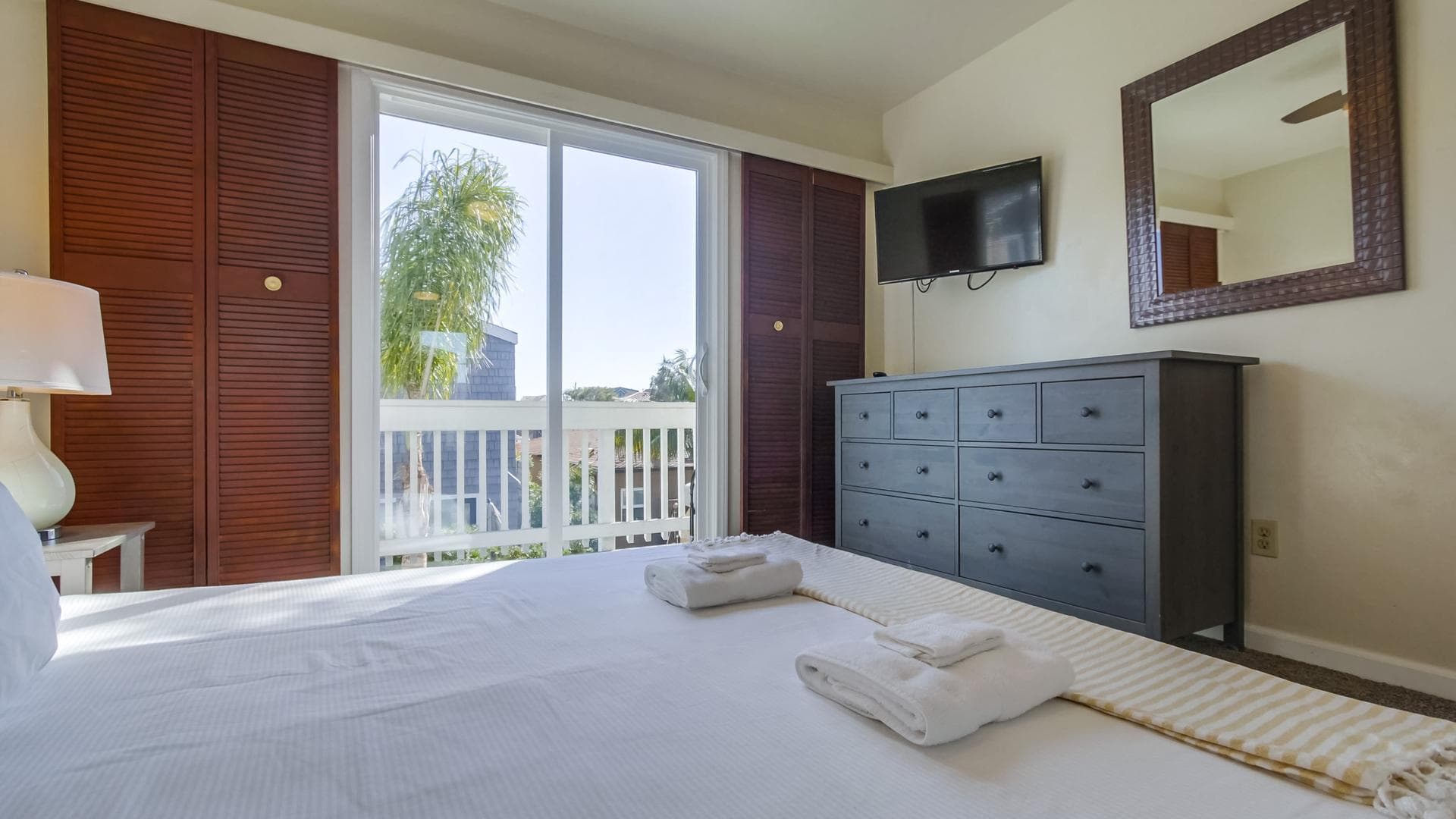 Ocean Beach, San Diego — Luxury furnished apartment in Ocean Beach, San Diego