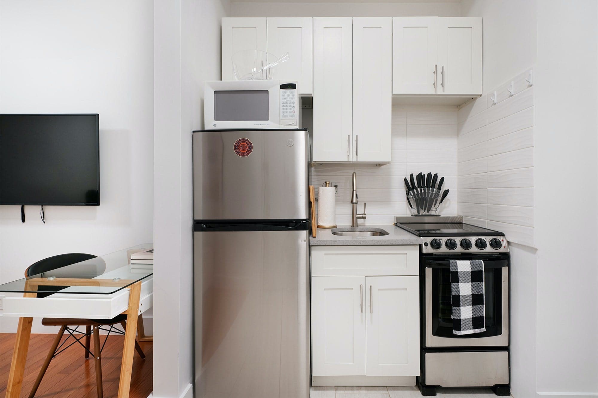 Hell's Kitchen, Hell's Kitchen — Luxury furnished apartment in Hell's Kitchen, New York City