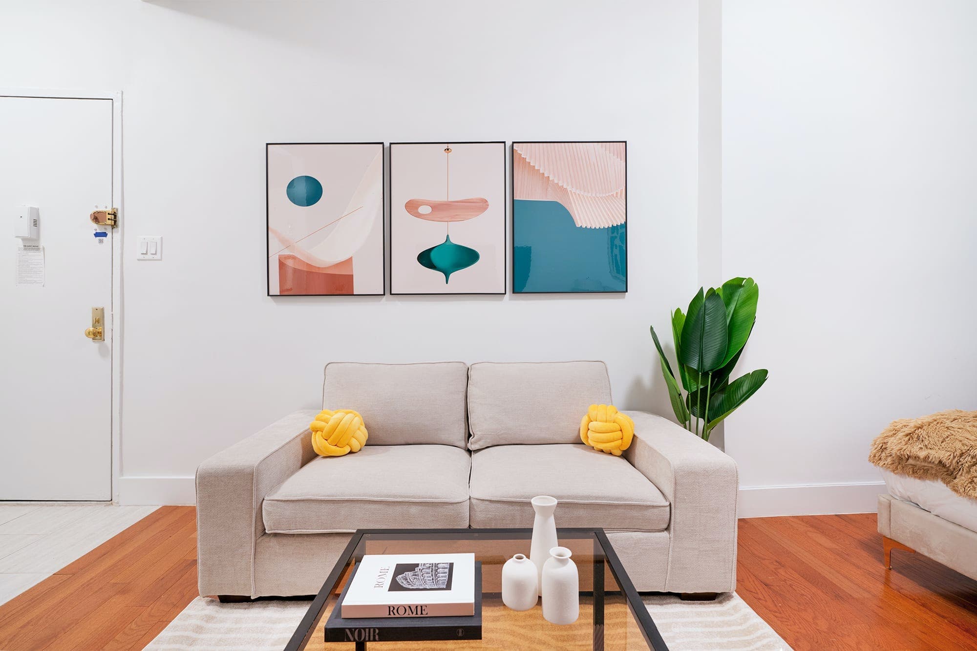 Hell's Kitchen, Hell's Kitchen — Luxury furnished apartment in Hell's Kitchen, New York City