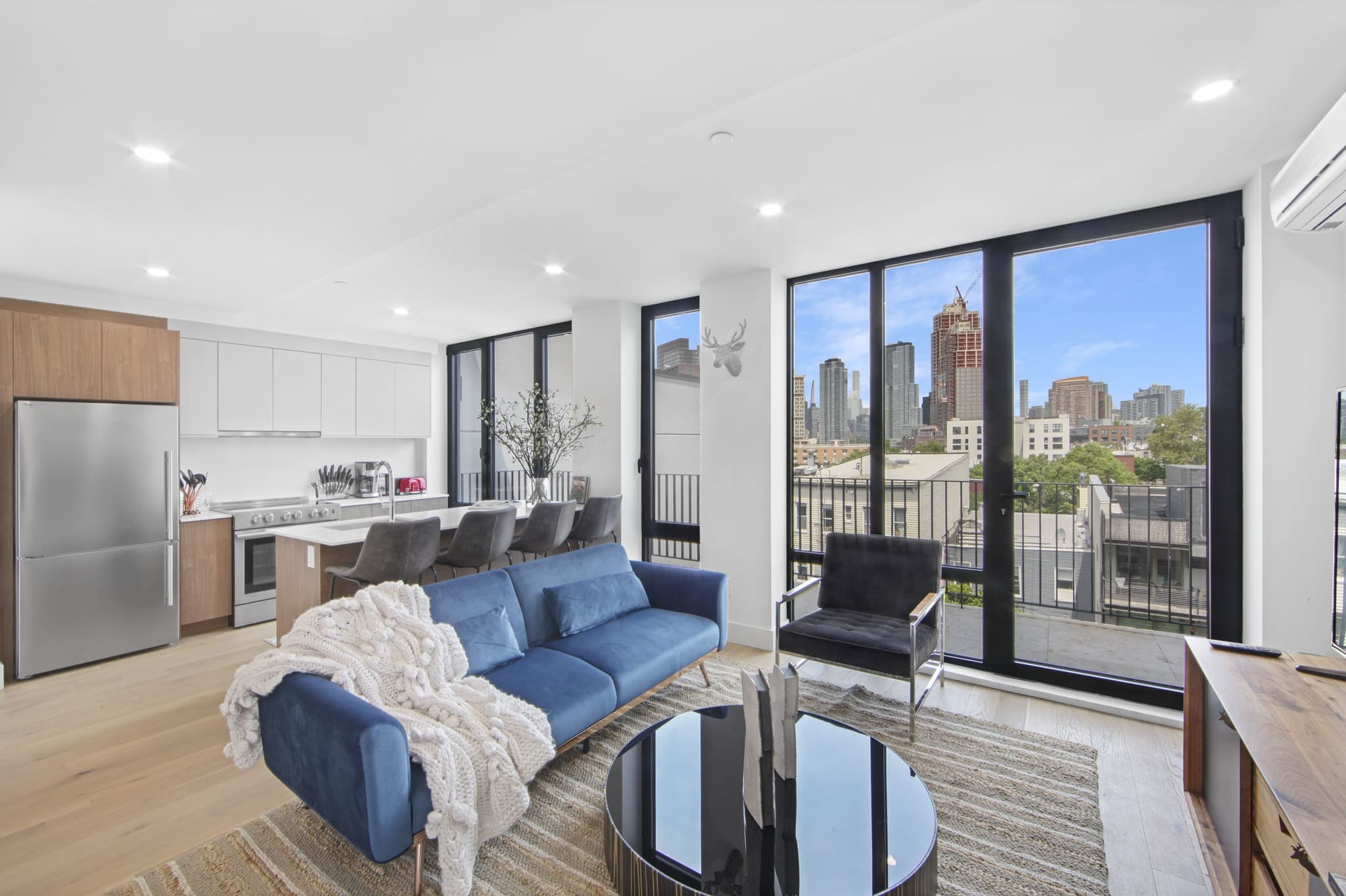 Greenpoint, Greenpoint — Luxury furnished apartment in Greenpoint, New York City