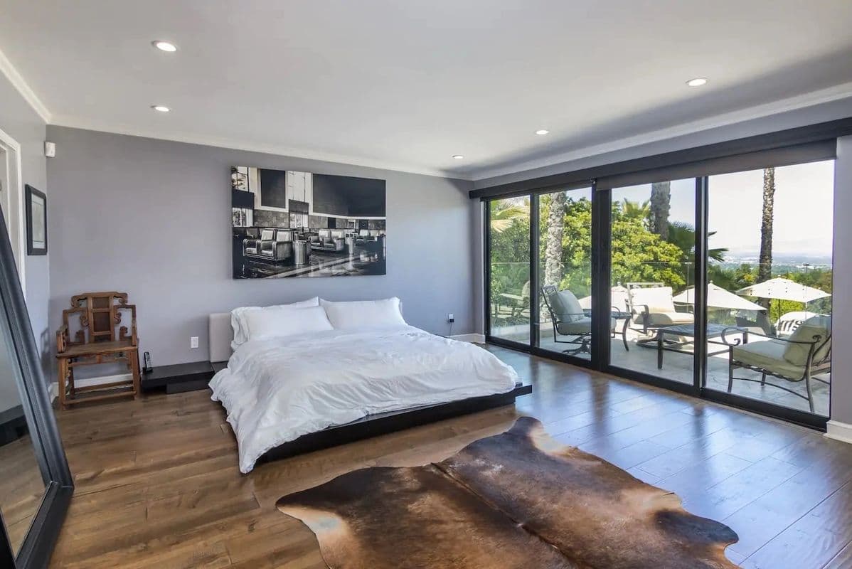 Encino, Los Angeles — Luxury furnished apartment in Encino, Los Angeles