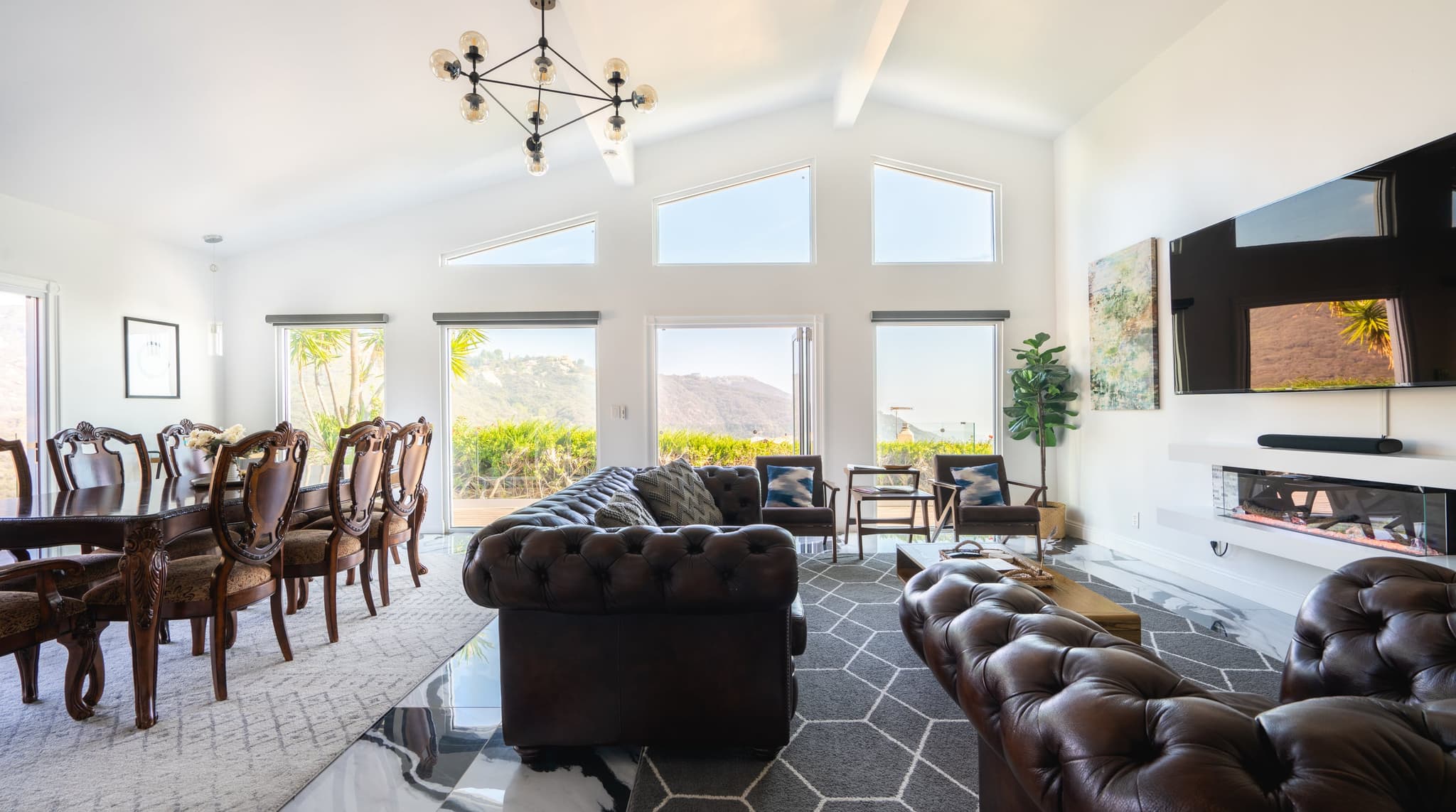 Topanga, Los Angeles — Luxury furnished apartment in Topanga, Los Angeles