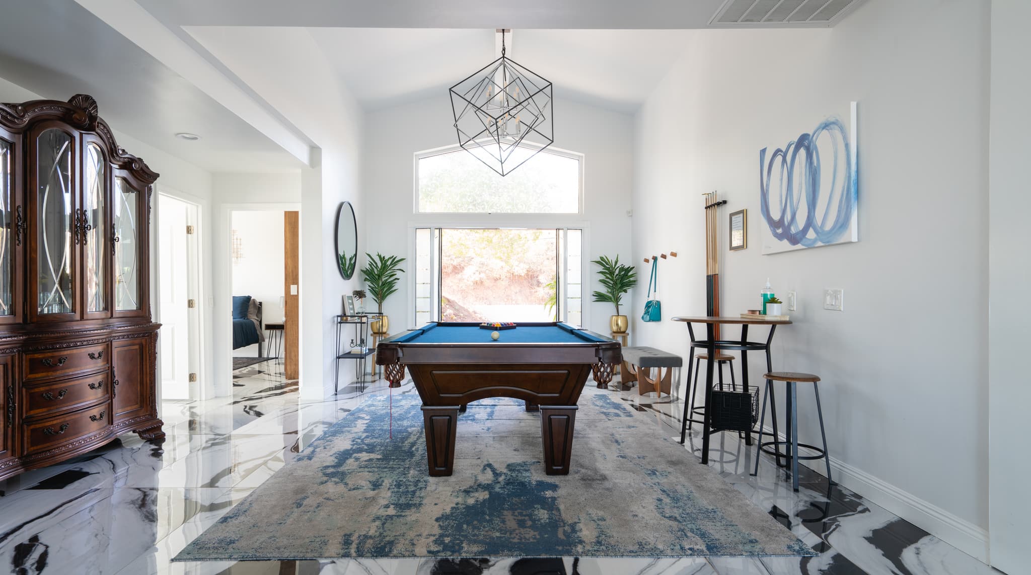 Topanga, Los Angeles — Luxury furnished apartment in Topanga, Los Angeles