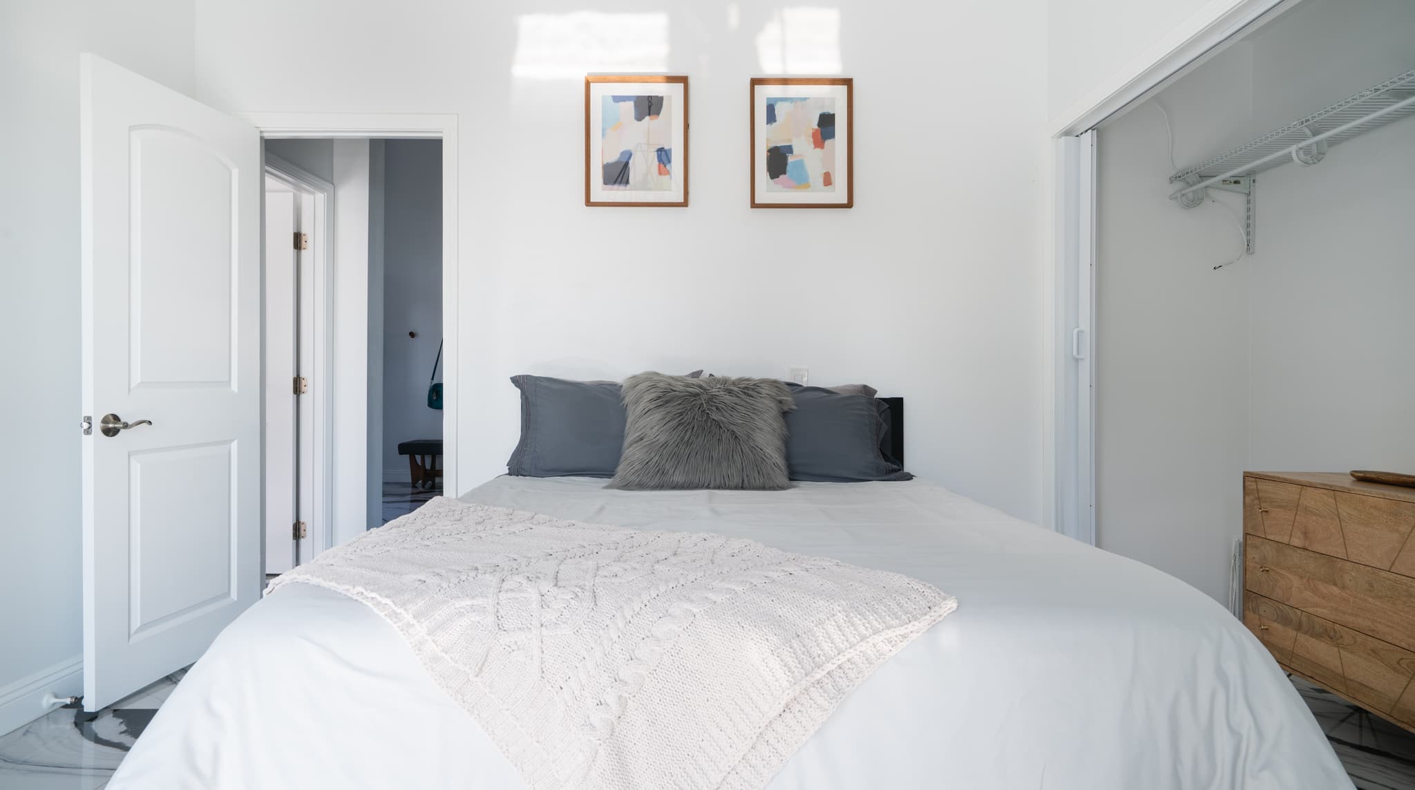 Topanga, Los Angeles — Luxury furnished apartment in Topanga, Los Angeles