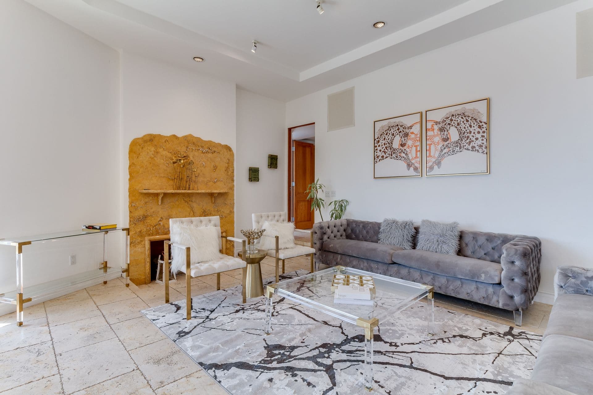 Beverly Crest, Los Angeles — Luxury furnished apartment in Beverly Crest, Los Angeles