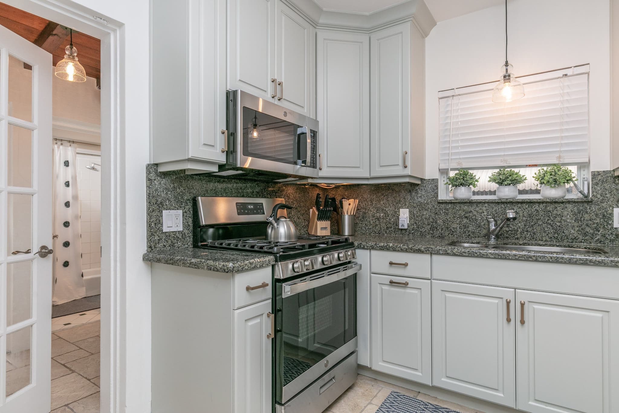 Las Olas Isles, Fort Lauderdale — Luxury furnished apartment in Las Olas Isles, Fort Lauderdale