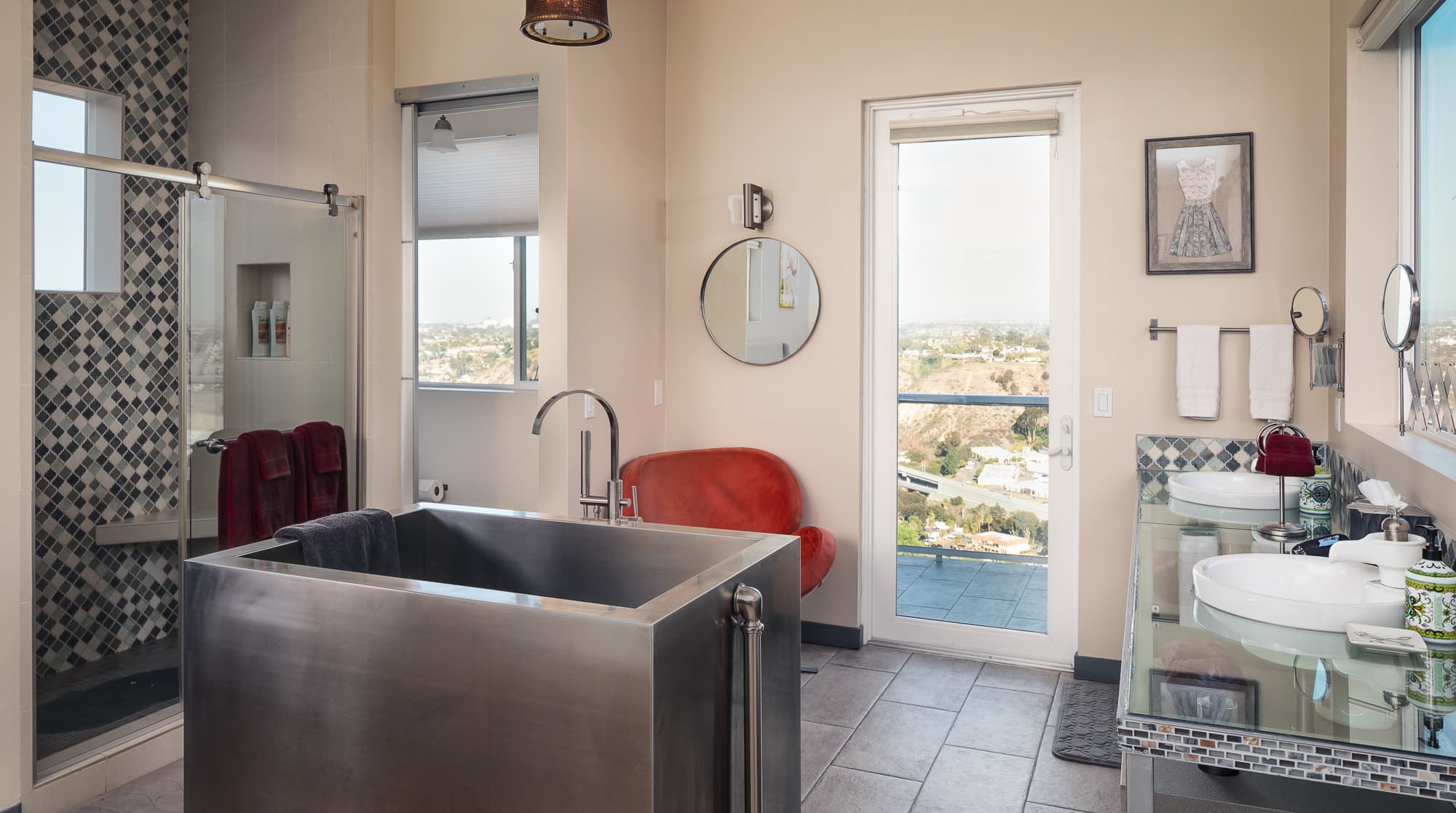 Pacific Beach, San Diego — Luxury furnished apartment in Pacific Beach, San Diego