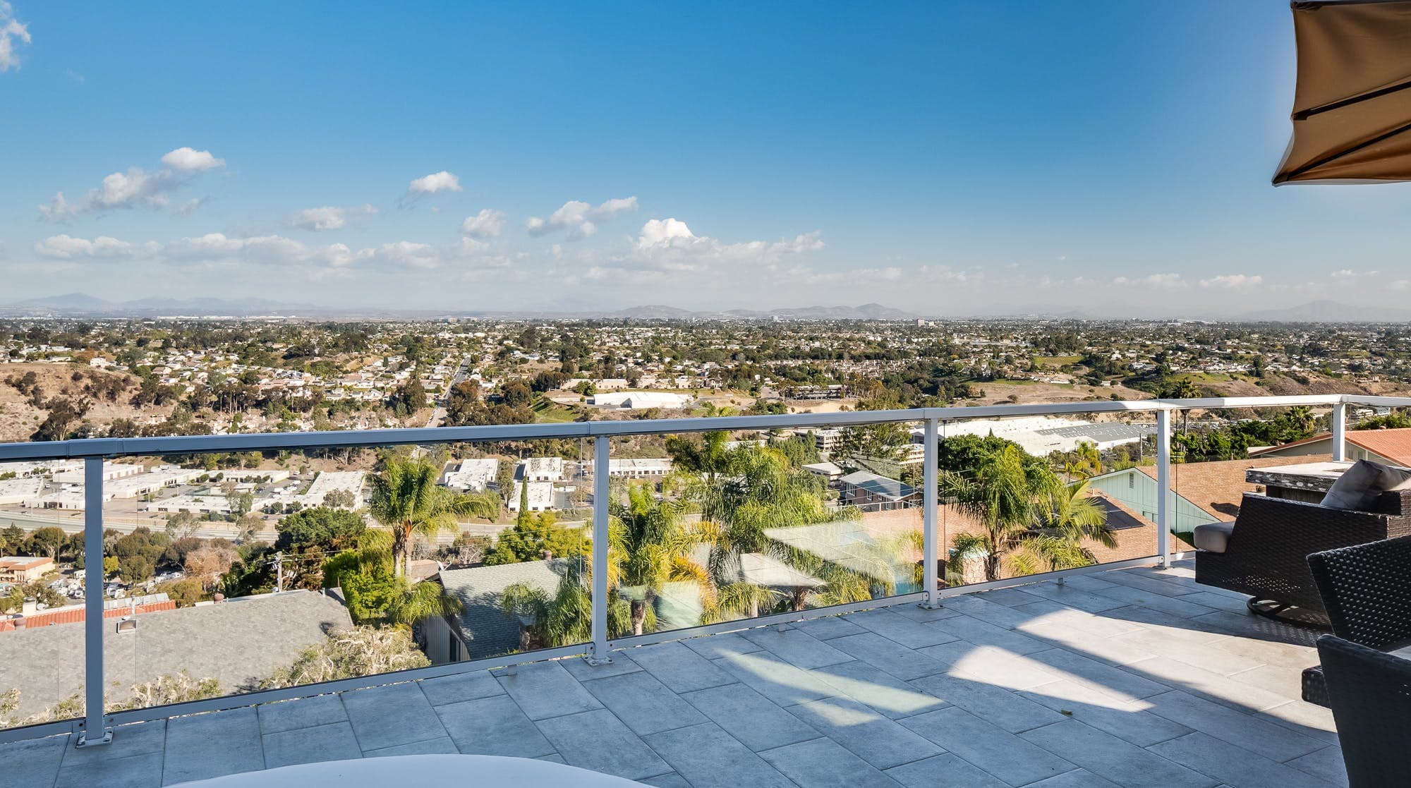 Pacific Beach, San Diego — Luxury furnished apartment in Pacific Beach, San Diego