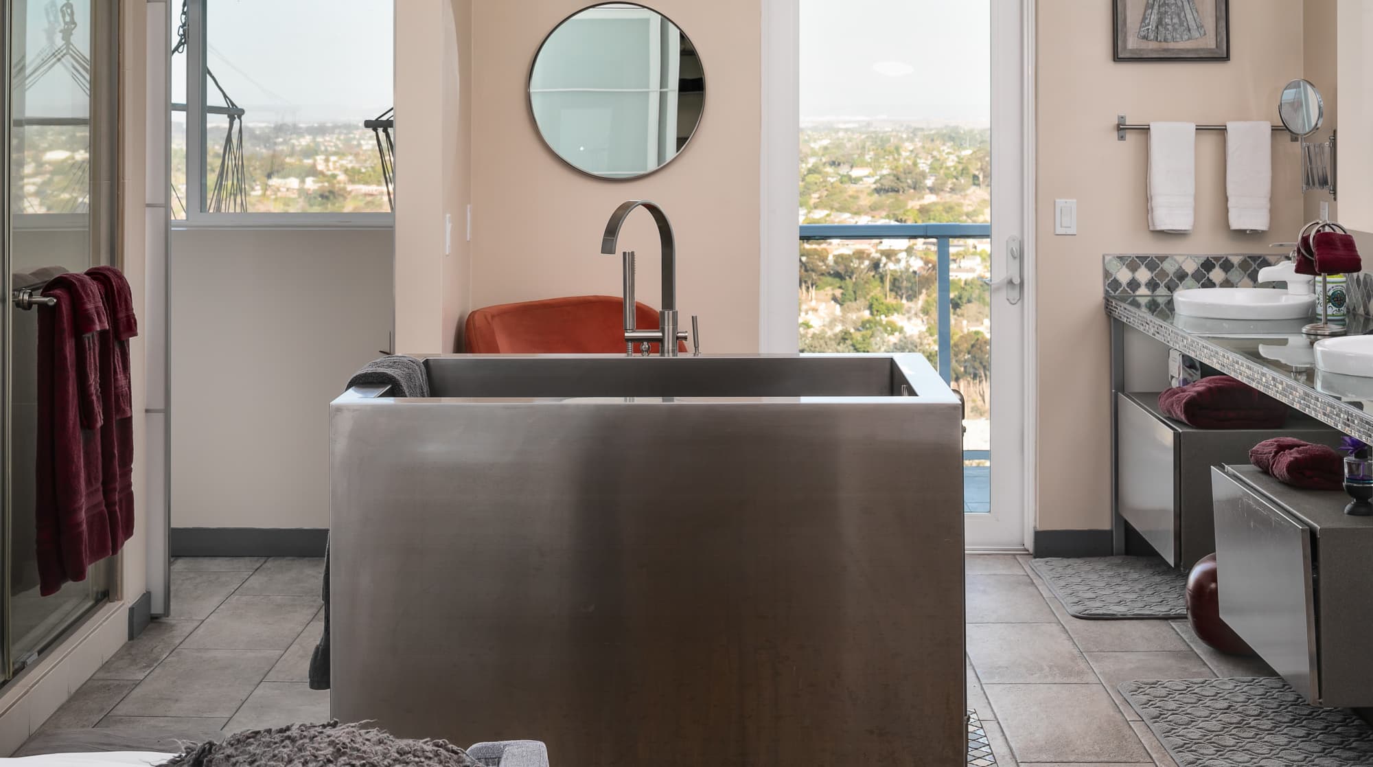 Pacific Beach, San Diego — Luxury furnished apartment in Pacific Beach, San Diego